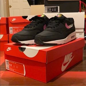 Nike Air Max 1 SE